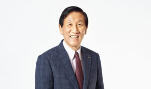 安渕聖司アクサ・ホールディングス・ジャパン株式会社 代表取締役社長兼 CEO